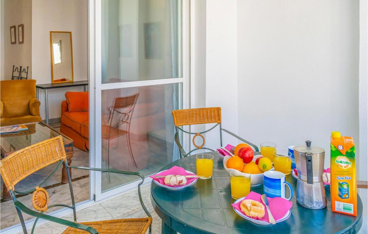 Lovely Apartment In Marbella With Kitchenette Esterno foto