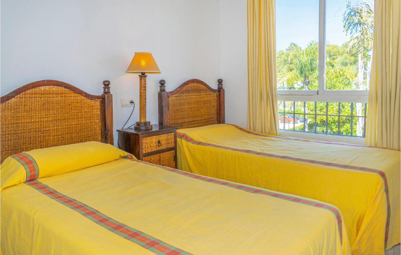 Lovely Apartment In Marbella With Kitchenette Esterno foto