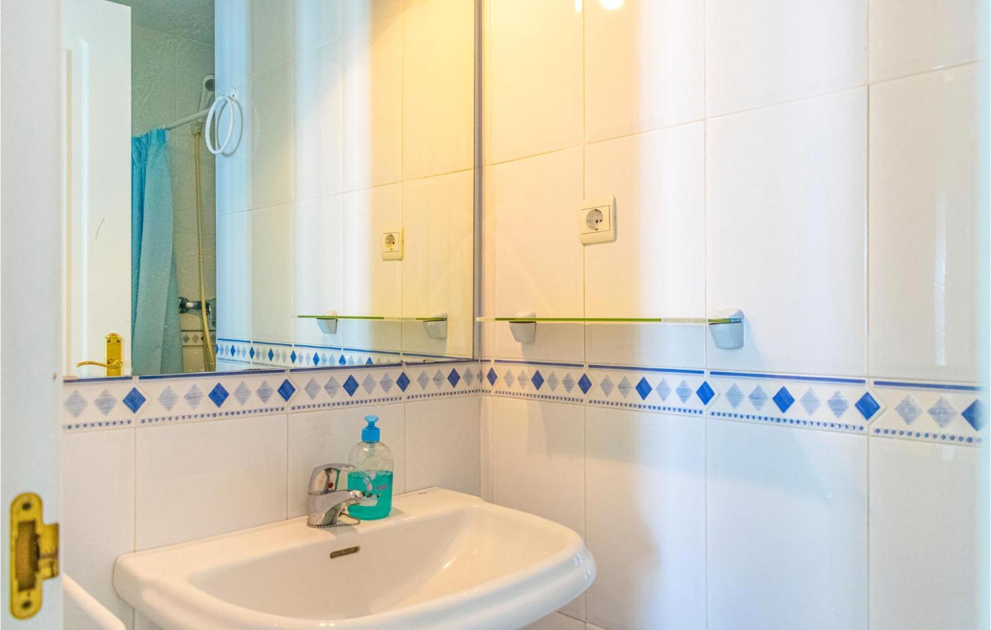 Lovely Apartment In Marbella With Kitchenette Esterno foto